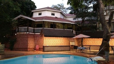 West End Hotel